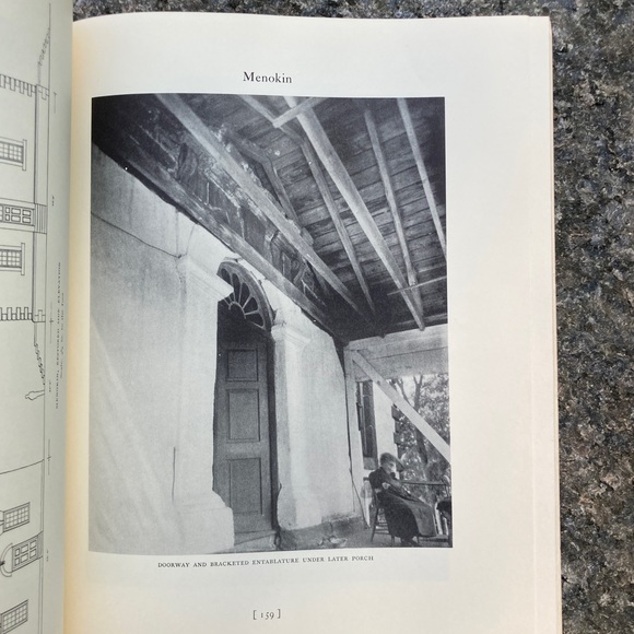 Domestic Colonial Architecture of Tidewater Virginia Plantation Historic Houses - Picture 13 of 17